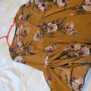 Knee length, floral.  Bell sleeves dress- boutique